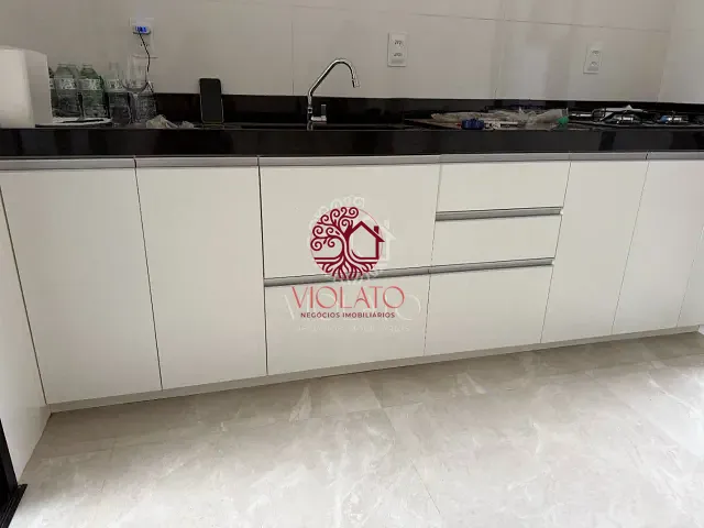 Casa com 180m² 3 quartos e 2 banheiros, para alugar, no bairro Jardim Imperial em Lagoa Santa