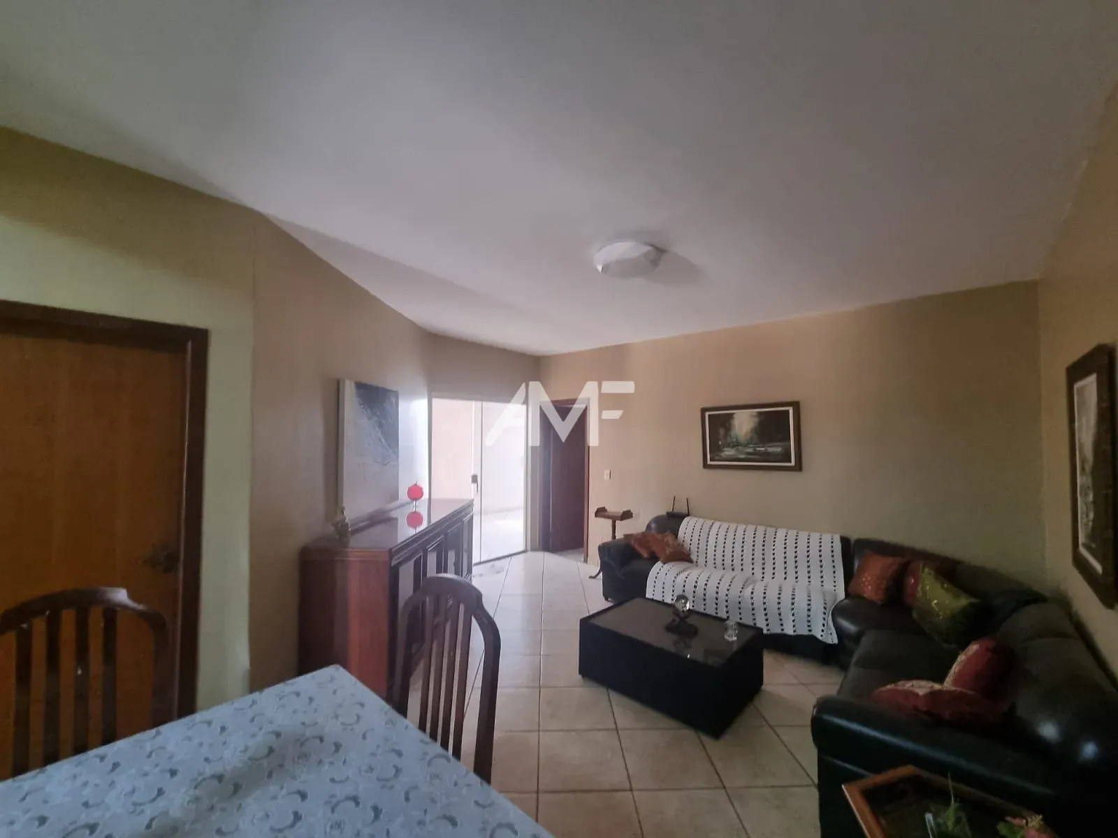 Casa, 3 quartos, 247 m² - Foto 3