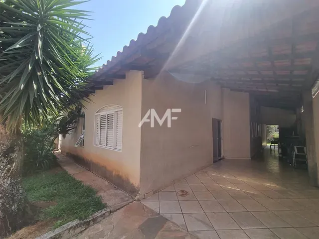Casa com 430m² 3 quartos e 4 banheiros, à venda, no bairro Setor Habitacional Arniqueira (Águas Claras) em Brasília