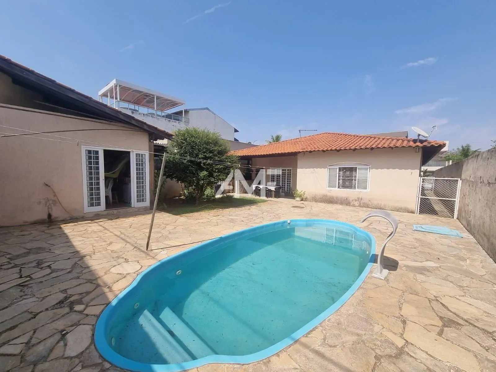 Casa, 3 quartos, 247 m² - Foto 1