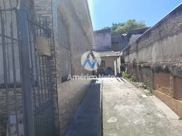 Casa com 301m² 2 quartos e 2 banheiros, à venda, no bairro Mauá em São Caetano do Sul
