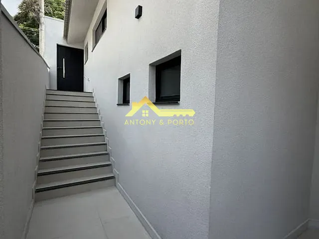 Casa com 250m², à venda, no bairro Jardim Maia em Guarulhos