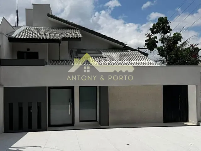 Casa com 250m², à venda, no bairro Jardim Maia em Guarulhos
