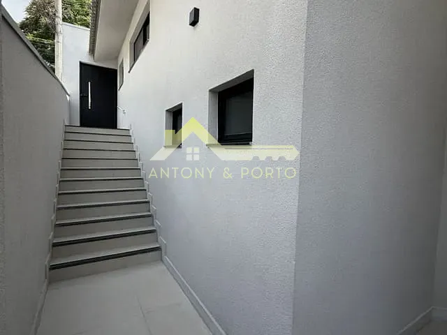 Casa com 250m², à venda, no bairro Jardim Maia em Guarulhos