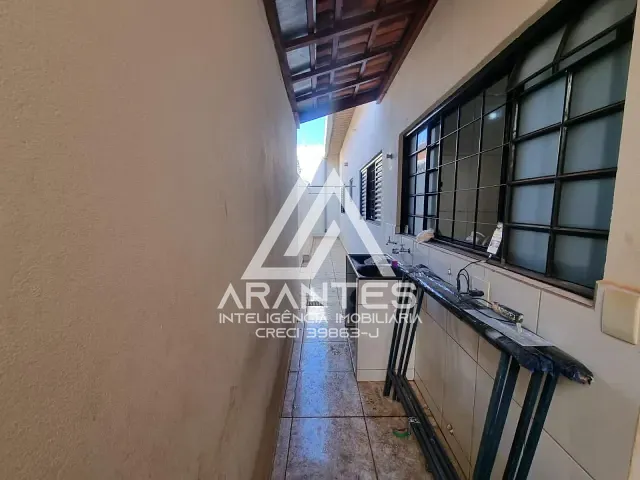 Casa 2 quartos e 1 banheiro, à venda, no bairro Aeroporto em Barretos