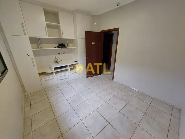 Casa com 360m² 3 quartos e 3 banheiros, à venda, no bairro Jardim Ouro Verde em Ourinhos