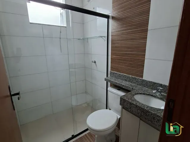 Casa 2 quartos e 2 banheiros, para alugar, no bairro Bom Pastor em Muriaé