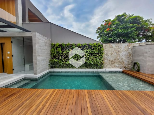 Casa com 300m² 4 quartos e 6 banheiros, à venda, no bairro Barra da Tijuca em Rio de Janeiro