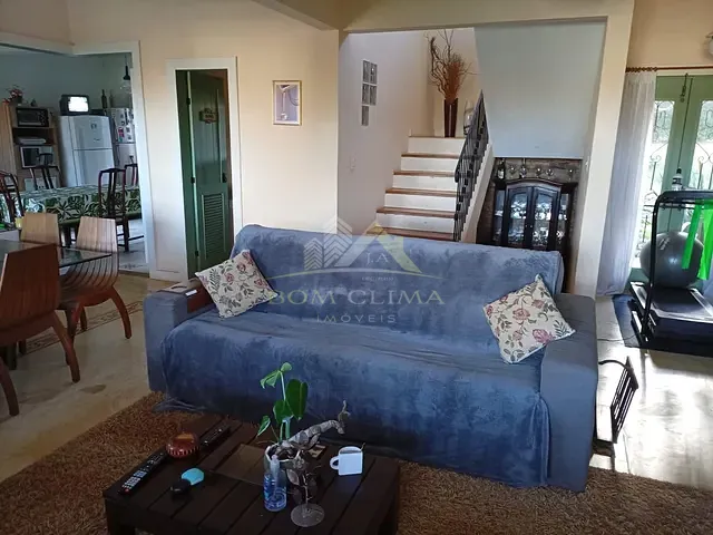 Casa 3 quartos e 2 banheiros, à venda, no bairro Graminha em Juiz de Fora