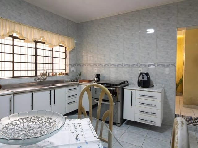 Casa com 480m² 2 quartos e 2 banheiros, à venda, no bairro Vila Granada em São Paulo