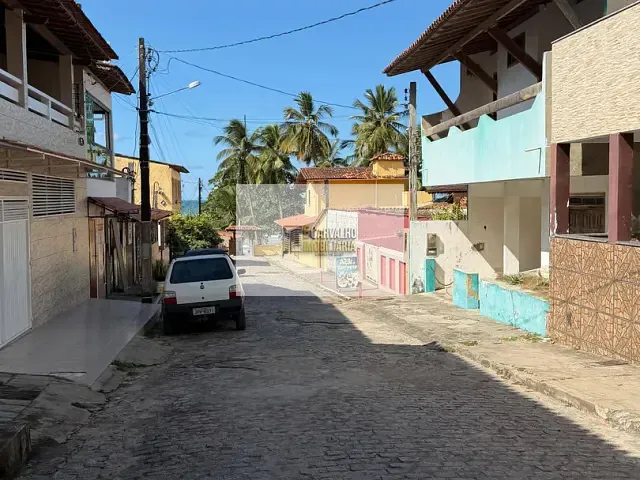 Casa 3 quartos e 1 banheiro, à venda, no bairro Olivença em Ilhéus
