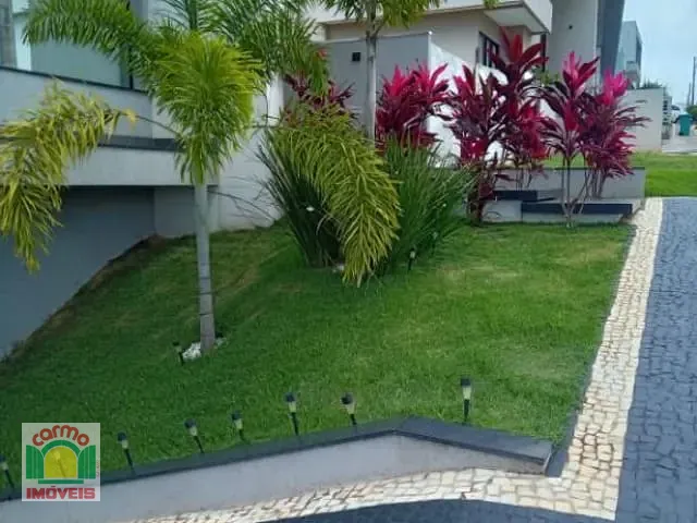 Casa com 420m² 3 quartos e 4 banheiros, à venda, no bairro Condomínio Residencial Grand Trianon em Anápolis