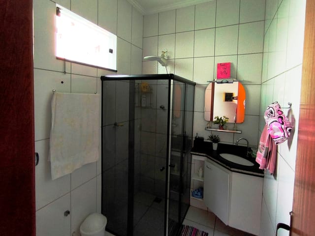 Casa 3 quartos e 2 banheiros, à venda, no bairro Grã-Duquesa em Governador Valadares