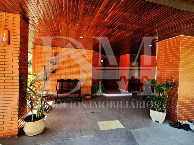 Casa 4 quartos e 1 banheiro, à venda, no bairro Jardim Ipê em Jaguariaíva