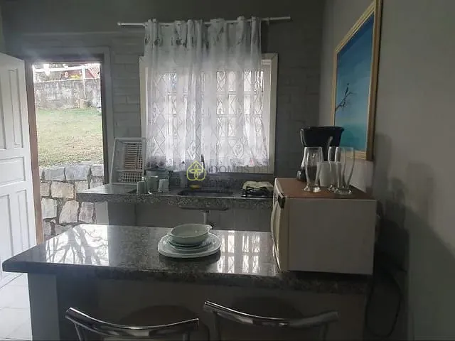 Casa com 102m² 1 quarto e 1 banheiro, à venda, no bairro Penedo em Itatiaia