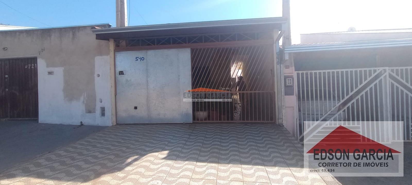 Casa à venda com 2 quartos, 125m² - Foto 1