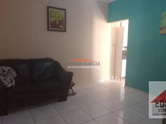 Casa 2 quartos e 2 banheiros, à venda, no bairro Parque São Bento em Sorocaba