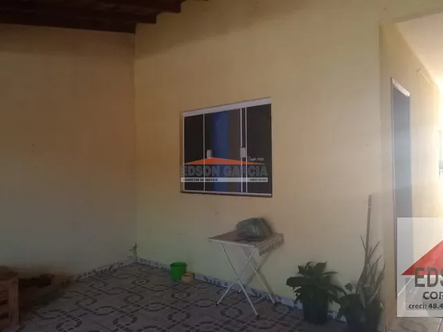Casa 2 quartos e 2 banheiros, à venda, no bairro Parque São Bento em Sorocaba