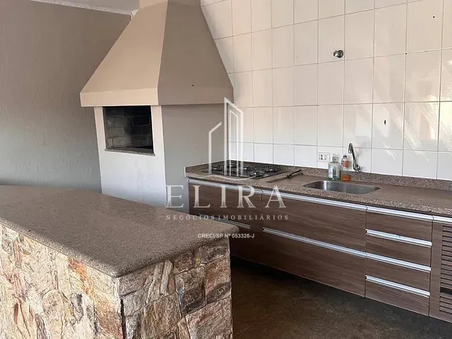 Casa com 1025m² 4 quartos e 6 banheiros, à venda, no bairro Vila Santa Catarina em Americana