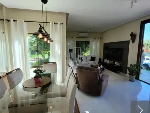 Casa com 650m² 3 quartos e 2 banheiros, à venda, no bairro Araruama em Araruama