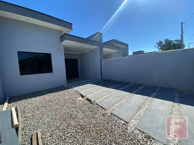 Casa 3 quartos e 1 banheiro, à venda, no bairro Pontal do Norte em Itapoá
