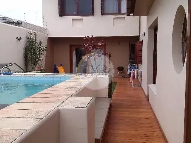 Casa 4 quartos e 5 banheiros, à venda, no bairro Centro em Pelotas