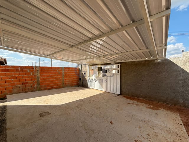 Casa com 280m² 2 quartos e 1 banheiro, para alugar, no bairro Pacaembú Bandeiras em Salto de Pirapora