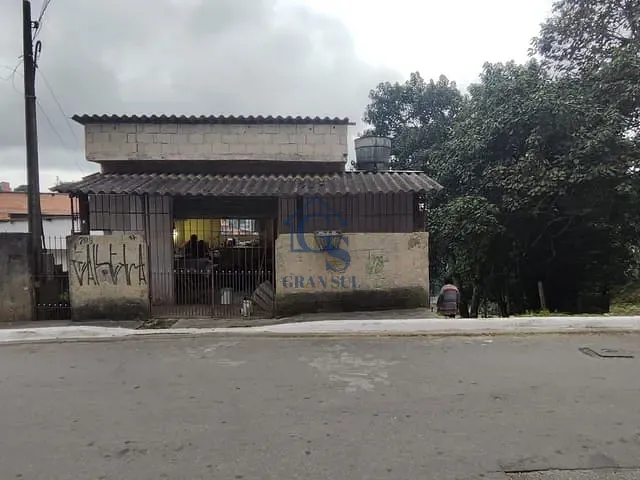 Casa com 410m² 2 quartos e 2 banheiros, à venda, no bairro Jardim Novo Parelheiros em São Paulo