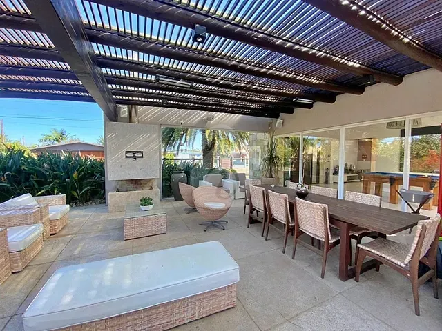 Casa 4 quartos e 5 banheiros, à venda, no bairro Atlântida Sul em Xangri-Lá