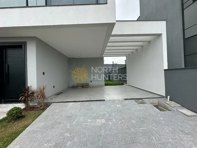 Casa com 387m² 3 quartos e 4 banheiros, à venda, no bairro Cachoeira do Bom Jesus em Florianópolis