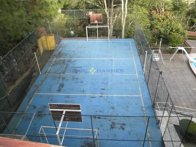 Casa com 3000m² 10 quartos e 10 banheiros, à venda, no bairro Cascata do Imbuí em Petrópolis