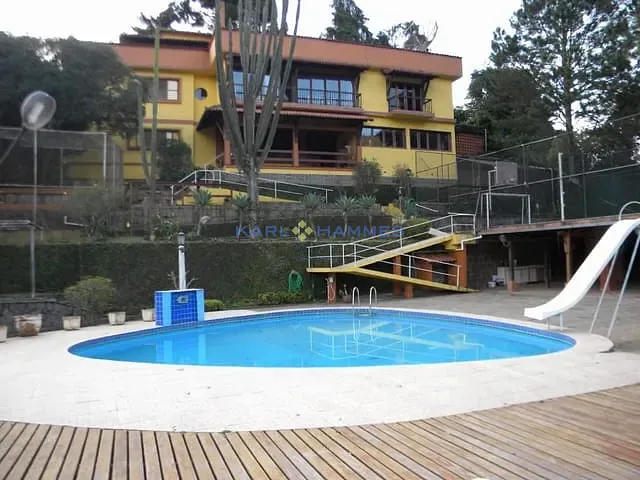 Casa com 3000m² 10 quartos e 10 banheiros, à venda, no bairro Cascata do Imbuí em Petrópolis