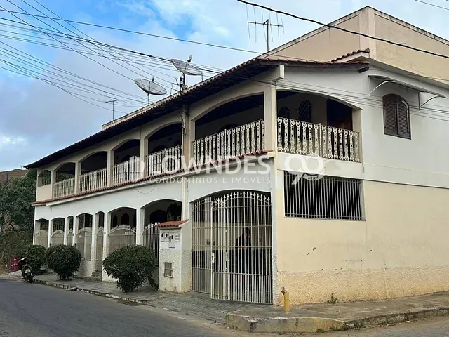 Casa 7 quartos e 4 banheiros, à venda, no bairro Ferreira da Luz em Aperibé