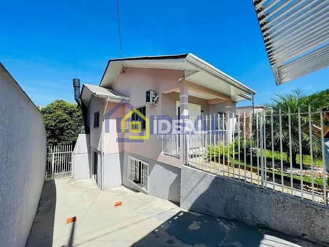 Casa 3 quartos e 2 banheiros, à venda, no bairro Gruta em Concórdia