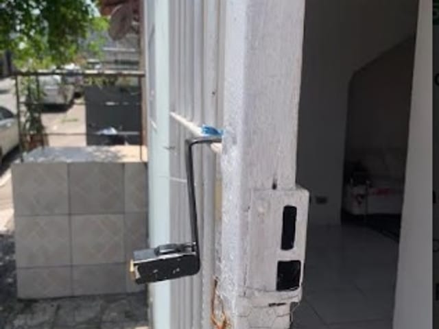 Casa 2 quartos e 1 banheiro, à venda, no bairro Padroeira em Osasco