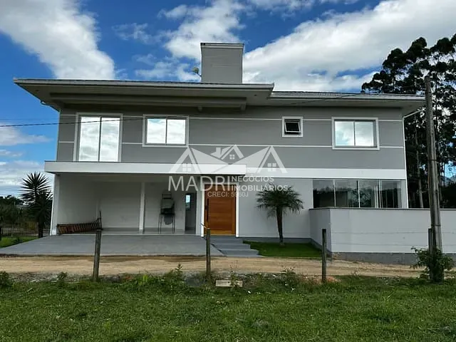 Casa com 760m² 3 quartos e 3 banheiros, à venda, no bairro Sul do Rio em Santo Amaro da Imperatriz