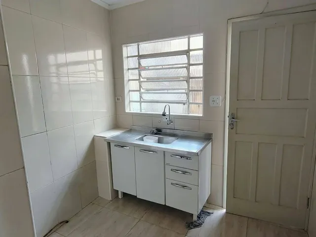 Casa com 230m² 2 quartos e 2 banheiros, para alugar, no bairro Saúde em São Paulo