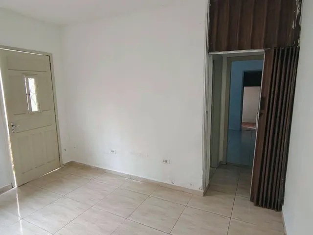 Casa com 230m² 2 quartos e 2 banheiros, para alugar, no bairro Saúde em São Paulo