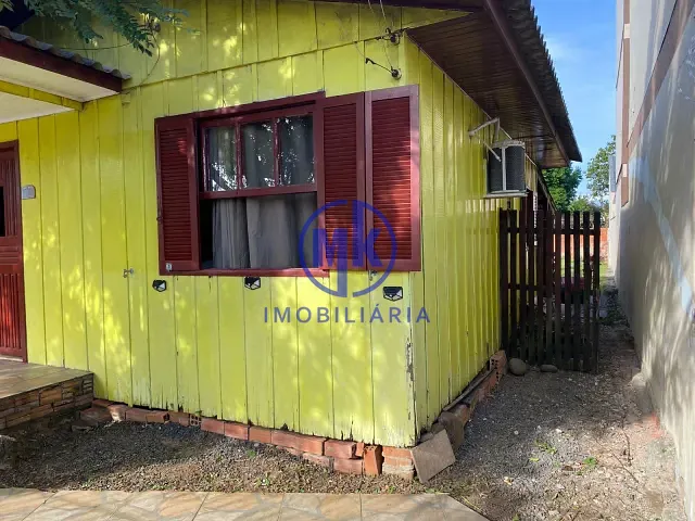 Casa 2 quartos e 1 banheiro, à venda, no bairro Santa Fé em Gravataí