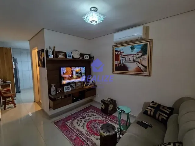 Casa com 200m² 2 quartos e 2 banheiros, à venda, no bairro Vila Lavapes em Botucatu