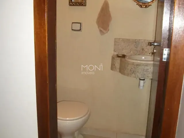 Casa 4 quartos e 6 banheiros, à venda, no bairro Park Way em Brasília