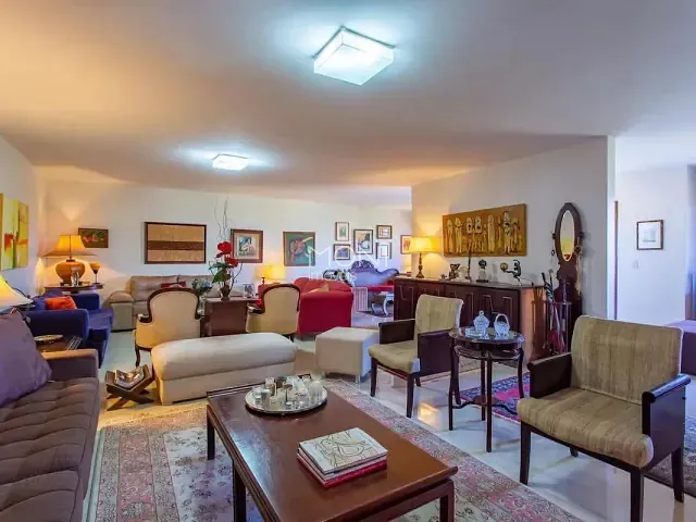 Casa 4 quartos e 6 banheiros, à venda, no bairro Park Way em Brasília