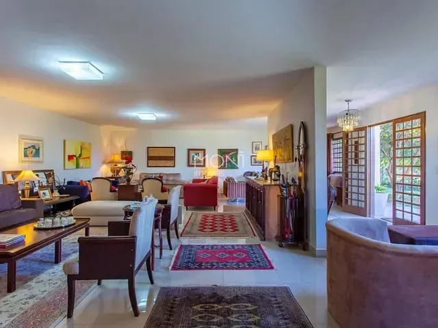 Casa 4 quartos e 6 banheiros, à venda, no bairro Park Way em Brasília