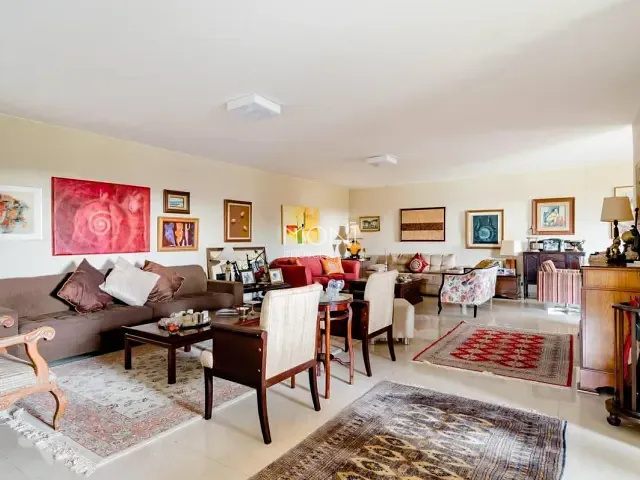 Casa 4 quartos e 6 banheiros, à venda, no bairro Park Way em Brasília