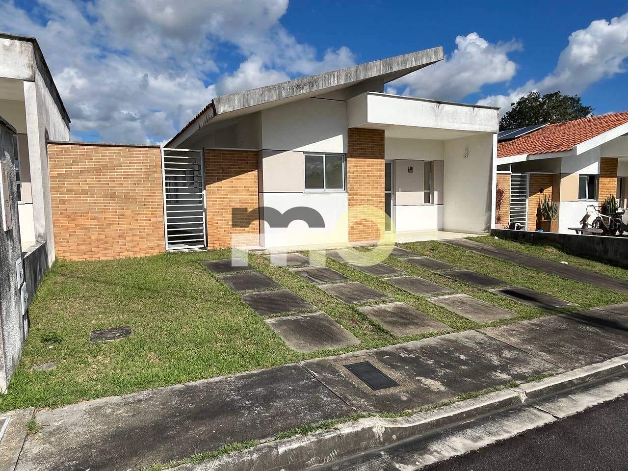 Casa, 3 quartos, 72 m² - Foto 1