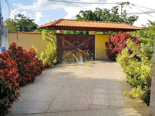 Casa com 2450m² 2 quartos e 2 banheiros, à venda, no bairro Ubatiba em Maricá