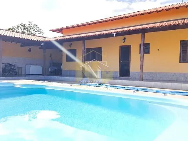 Casa com 2450m² 2 quartos e 2 banheiros, à venda, no bairro Ubatiba em Maricá