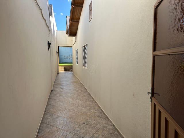 Casa com 337m² 3 quartos e 3 banheiros, à venda, no bairro Ouro Verde em Londrina