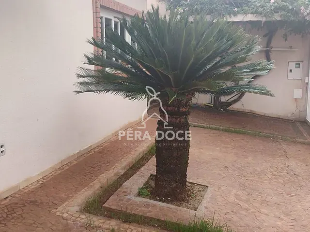 Casa com 286m² 4 quartos e 3 banheiros, à venda, no bairro Conjunto Guanabara em Uberaba