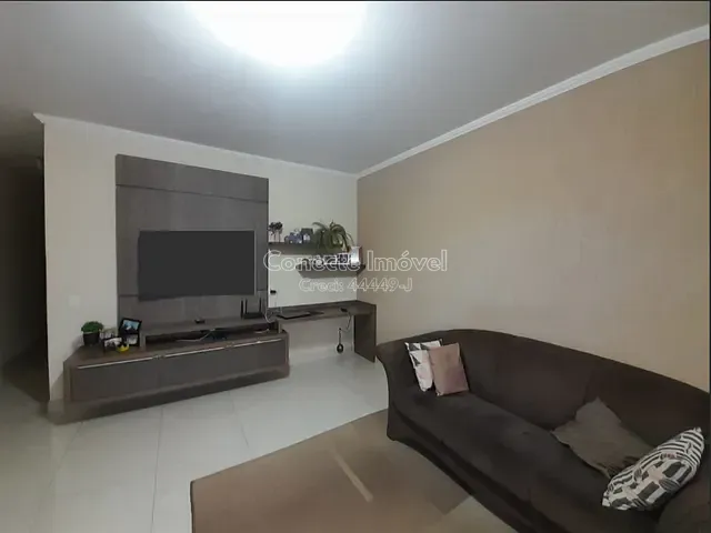 Casa com 263m² 3 quartos e 3 banheiros, à venda, no bairro Jardim Planalto em Jaguariúna